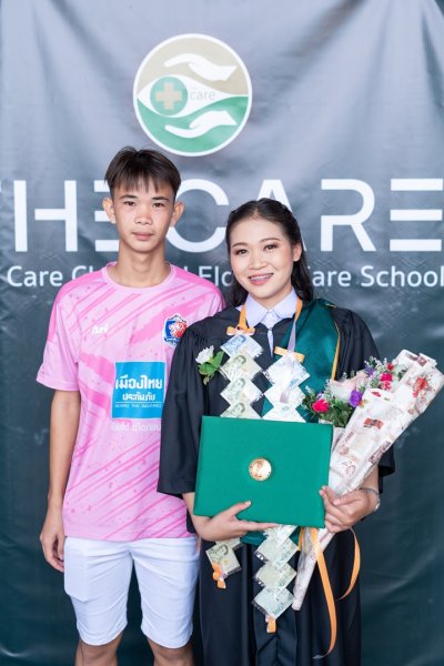 พิธีรับใบประกาศนียบัตร และรับมอบเข็ม ปี 2565