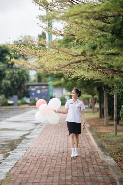 ชุดเครื่องแบบโรงเรียน