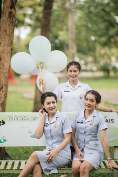 ชุดเครื่องแบบโรงเรียน