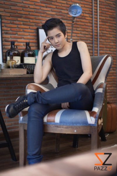 ลุคบุ้ก