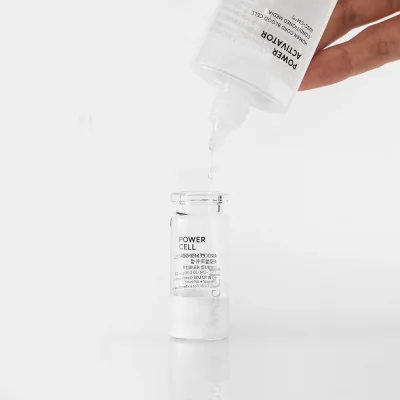 วิธีใช้ Arocell Time Reverse Kit โดยผสมแอมพูล PDRN ลงในขวดคอลลาเจนสด