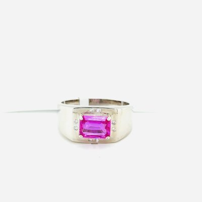 Pink sapphire