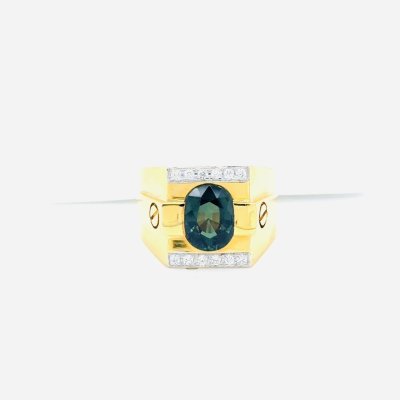 Green sapphire