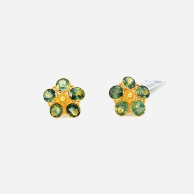 Green sapphire