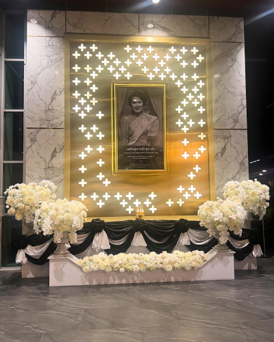 LeFloriste, เลอฟลอริสต์, ซุ้มถวายความอาลัย,  ซุ้มเฉลิมพระเกียรติ, บริษัทเชลล์แห่งประเทศไทยจำกัด,  ShellThailand, ดอกไม้งานสำคัญ, มืออาชีพด้านการจัดดอกไม้, ดอกไม้จัดงาน, ดอกไม้งานพิธี