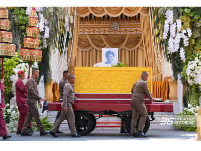 จัดดอกไม้งานศพ, ดอกไม้งานศพ, งานดอกไม้พิธีศพ, รับจัดดอกไม้งานศพ, บริการจัดดอกไม้งานศพ, ดอกไม้หน้าเมรุ, ดอกไม้ประดับเมรุ, ดอกไม้พิธีพระราชทานเพลิงศพ,  Lefloriste, งานดอกไม้คุณภาพ, ดอกไม้แสดงความอาลัย, ดอกไม้โทนขาวเขียว, พิธีพระราชทานเพลิงศพ, งานศพ, พิธีศพ,