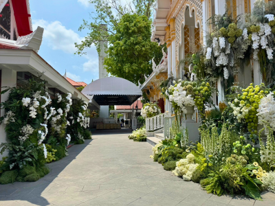 จัดดอกไม้งานศพ, ดอกไม้งานศพ, งานดอกไม้พิธีศพ, รับจัดดอกไม้งานศพ, บริการจัดดอกไม้งานศพ, ดอกไม้หน้าเมรุ, ดอกไม้ประดับเมรุ, ดอกไม้พิธีพระราชทานเพลิงศพ,  Lefloriste, งานดอกไม้คุณภาพ, ดอกไม้แสดงความอาลัย, ดอกไม้โทนขาวเขียว, พิธีพระราชทานเพลิงศพ, งานศพ, พิธีศพ,