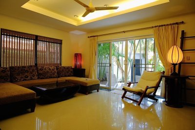 ให้เช่าบ้านไทยสไตล์ 2 ชั้นใกล้หาดราไวย์และหาดในหานภูเก็ต