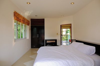 ให้เช่าบ้านไทยสไตล์ 2 ชั้นใกล้หาดราไวย์และหาดในหานภูเก็ต