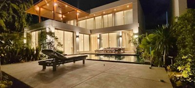 Pet-Friendly Luxury 3-Bedroom Pool Villa in Bangtao Phuket
