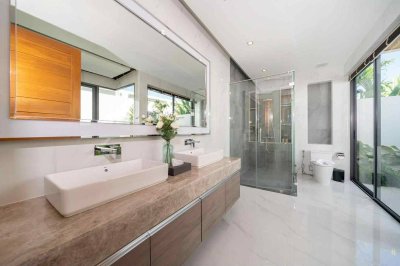 The Breeze Luxury Pool Villa Bangtao Phuket For Sale&Rent