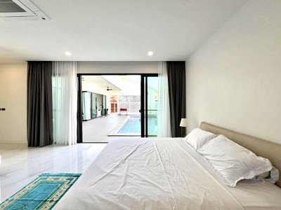 Pet-Friendly, Move-in Ready Pool Villa in Rawai, Phuket