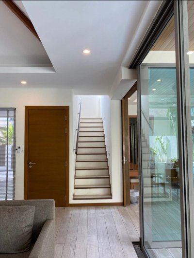 Pet-Friendly Pool Villa for Short-Term Rent Near Rawai Beach
