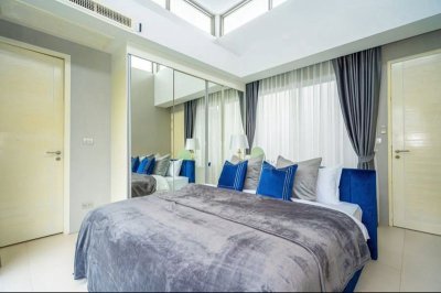 ให้เช่า! ลักชัวรี่พูลวิลล่าใกล้หาดลายันภูเก็ต