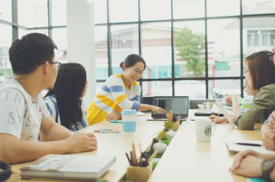 Coworking Space & Meeting room