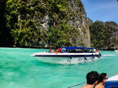 Krabi: Phi Phi Islands & Maya Bay Bamboo Island Speedboat Tour with Buffet Lunch