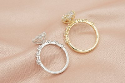 Oval Cut Diamond With Polka Dot Setting