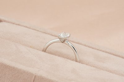 Radiant Cut Diamond With Plain Basket Solitaire Ring l