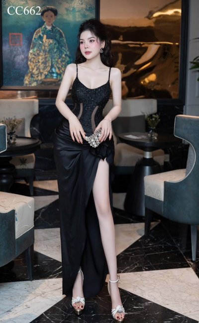 เดรสยาวสีดำสายเดี่ยวสม็อกเอวตกแต่งลูกปัดคริสตัล