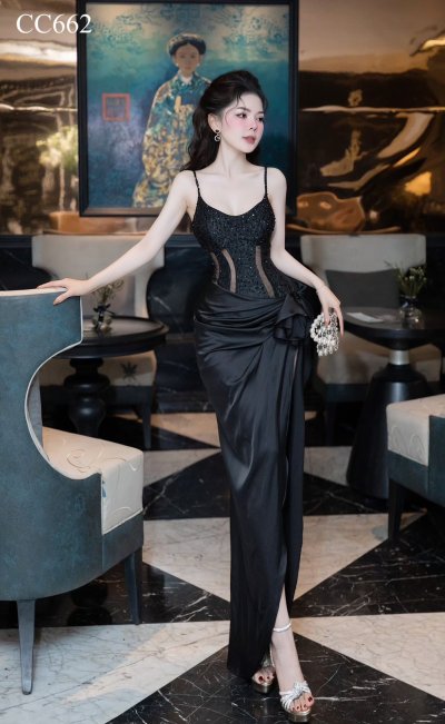 เดรสยาวสีดำสายเดี่ยวสม็อกเอวตกแต่งลูกปัดคริสตัล