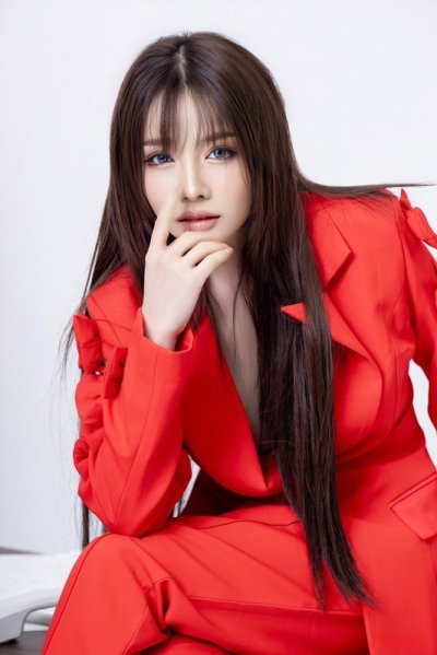 สูทสีแดงตกแต่งโบว์ที่แขนเสื้อ (เสื้อ+กางเกง)