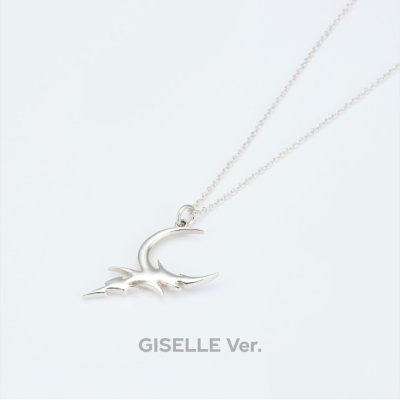 (พรี) aespa WEEK – NECKLACE + PHOTO CARD SET