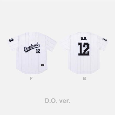 (พร้อมส่ง✨) (B VER.) BASEBALL UNIFORM เสื้อเบสบอล EXO - Cream soda