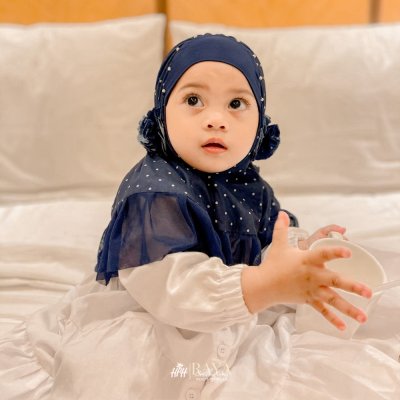 Hijab Polka Size S & SS