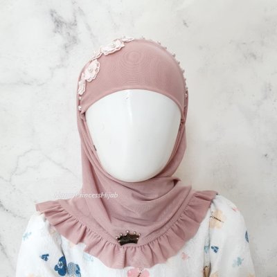 Hijab Dahlia