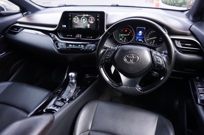 toyota C-HR 1.8 HV Hi ปี 2018
