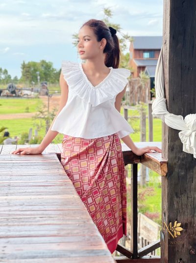 ลายมัดหมี่ร่วมสมัยเรขาคณิต ย้อมสีธรรมชาติ