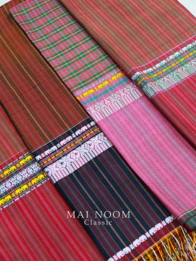 ผ้าขาวม้าไหมทอยกขิด | ผ้าไหมแท้ทอมือ | Mainoom Classic