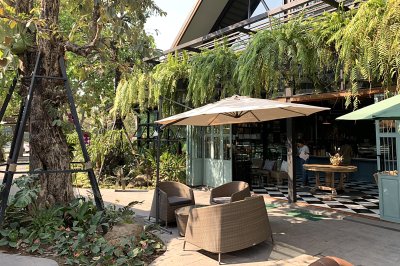 Cafe inn factory