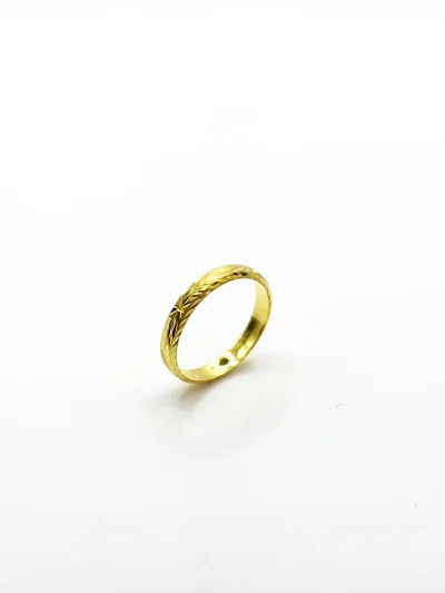 แหวนทอง 1 กรัมลายจิกเพชรปลอกมีด