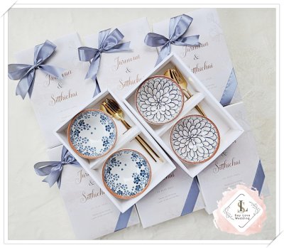 ของรับไหว้ ชุดชามญี่ปุ่นคู่พร้อมช้อนส้อมทอง