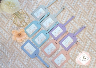 ของชำร่วยงานแต่ง แท็กห้อยกระเป๋า | สั่งทำสกรีนชื่อบ่าวสาว