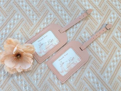 ของชำร่วยงานแต่ง แท็กห้อยกระเป๋า | สั่งทำสกรีนชื่อบ่าวสาว