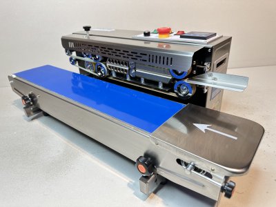 เครื่องซีลสายพานแนวนอน รุ่น SF-150W