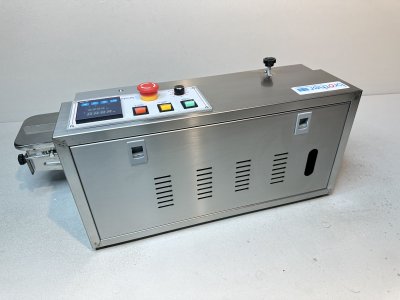 เครื่องซีลสายพานแนวนอน รุ่น SF-150W