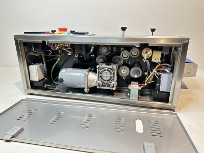 เครื่องซีลสายพานแนวนอน รุ่น FRD-1000W