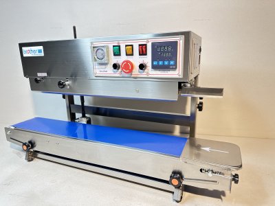 เครื่องซีลสายพานแนวตั้ง รุ่น FRD-1000LW