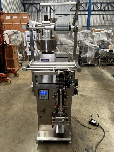 เครื่องบรรจุผงออโต้ รุ่น HZFS-200