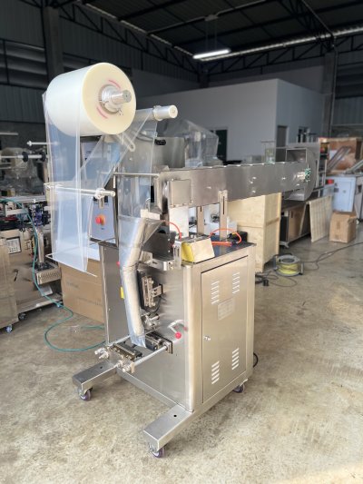 เครื่องบรรจุสายพานกระบะ HXL-KF100