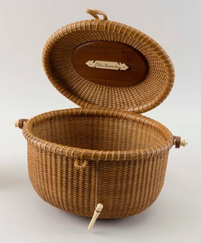 NANTUCKET BASKET PURSE