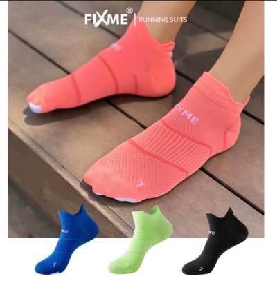 ถุงเท้าวิ่ง FIXME สีใหม่ปี2023 หนากลางๆใส่วิ่งและเล่นกีฬา ถุงเท้าวิ่ง FIXME สีใหม่ปี2023 หนากลางๆใส่วิ่งและเล่นกีฬา