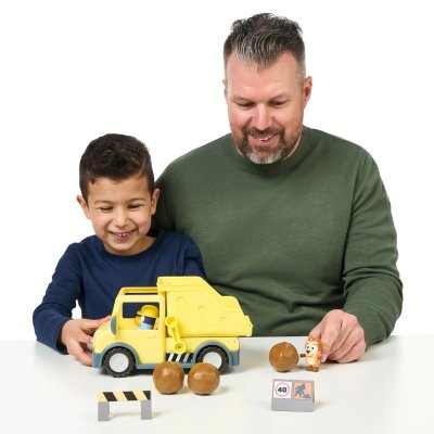 Bluey Dump Truck รถดั๊มพ์ Bluey พร้อมฟิกเกอร์สุดน่ารัก ลิขสิทธิ์แท้! จากประเทศออสเตรเลีย รอ 7-14 วัน