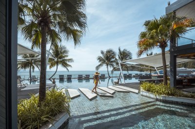 Hotel Tide Phuket Beach Front