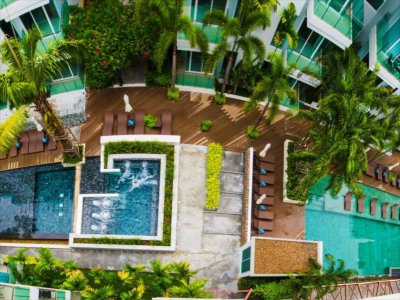 Fishermen's Harbour Urban Resort 