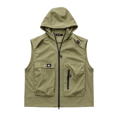 Hooded Cargo Vest เสื้อกั๊กสไตล์แคมป์ปิ้ง มีฮู้ด แมทช์ง่าย ใส่ได้ทุกกิจกรรม (สีเขียว) รุ่น LANTIS