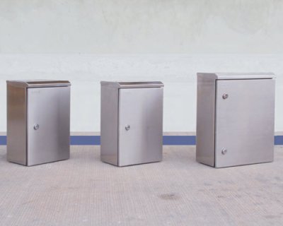 DENCO Outdoor Double Door Enclosure DSS Series (DSS-01 to DSS-20)